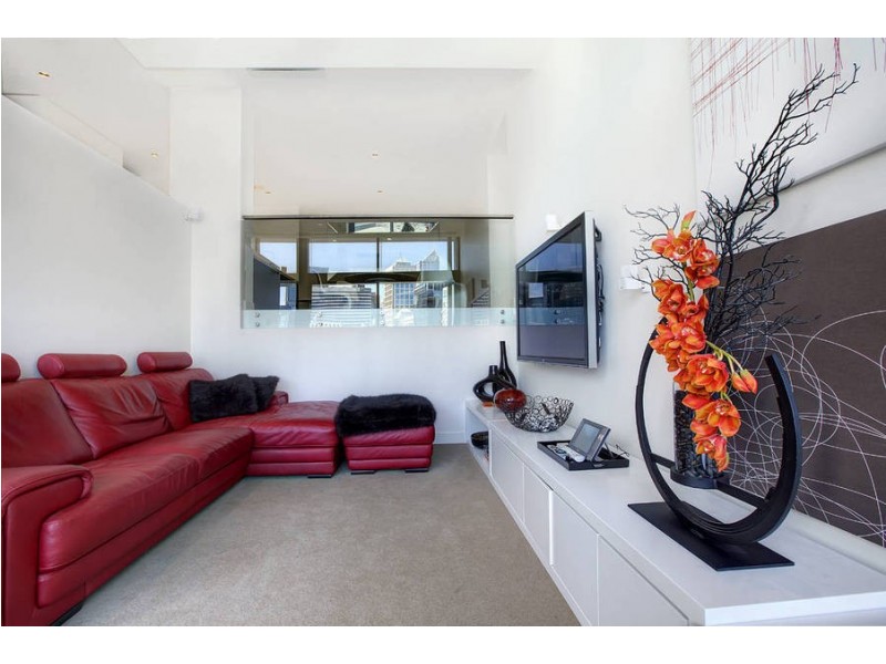 613 / 1 Freshwater Place, Southbank VIC 3006