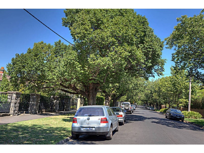 9 / 3 Kooyongkoot Road, Hawthorn VIC 3122