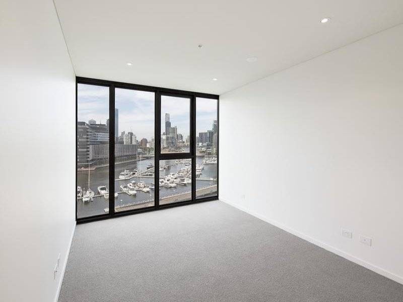 803 / 1 Point Park Crescent, Docklands VIC 3008