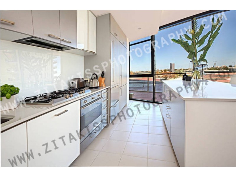 706 / 50 Lorimer Street, Docklands VIC 3008