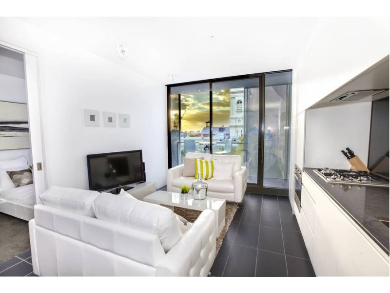 504 / 1 Point Park Crescent, Docklands VIC 3008