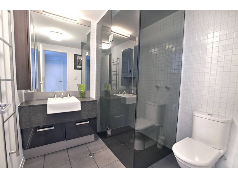 3002 / 70 Lorimer Street, Docklands VIC 3008