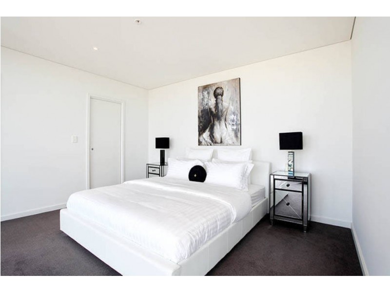 903 / 1 Point Park Crescent, Docklands VIC 3008