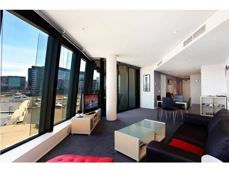 401 / 98 River Esplande, Docklands VIC 3008