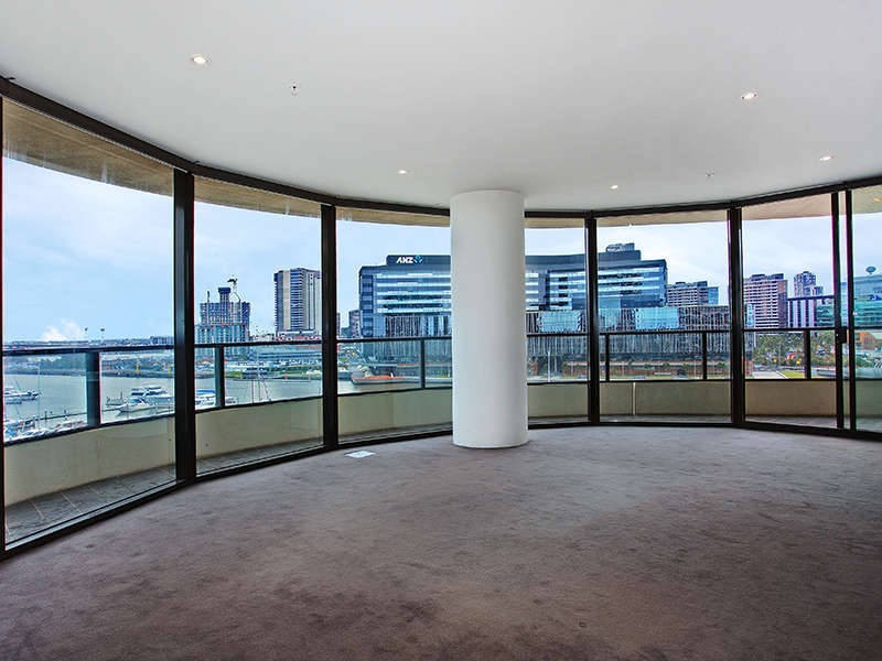 701 / 70  Lorimer Street, Docklands VIC 3008