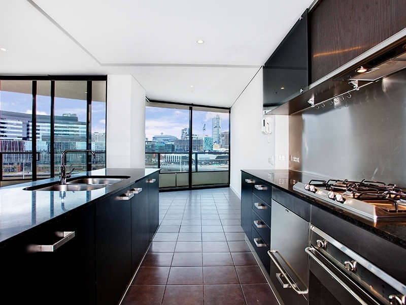 701 / 70  Lorimer Street, Docklands VIC 3008