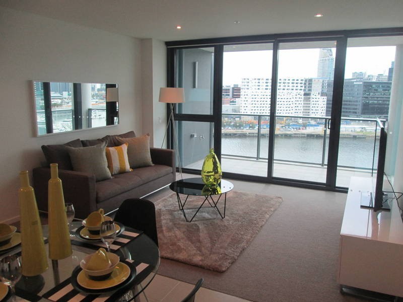 605 / 1 Point Park Crescent, Docklands VIC 3008