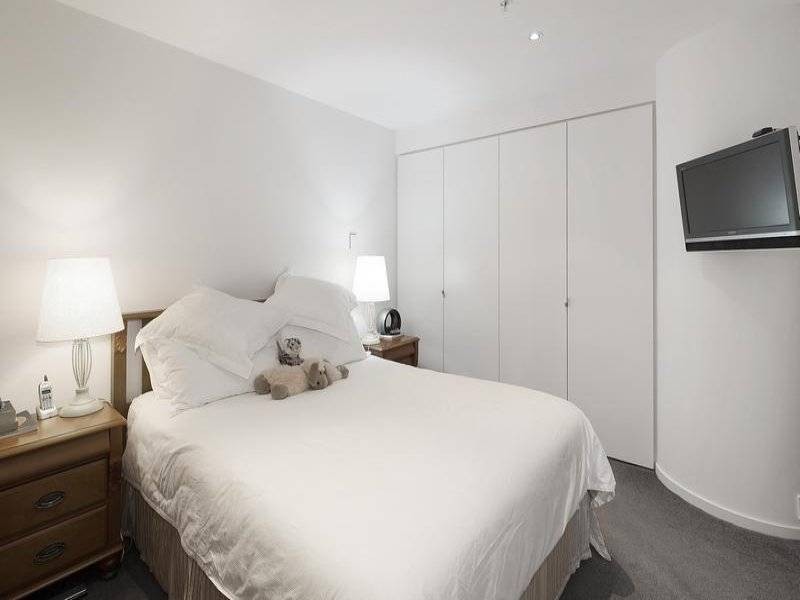 105 / 55 Victoria Harbour Promenade, Docklands VIC 3008