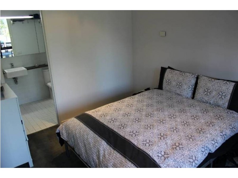 106/12 Waterview Walk, Docklands VIC 3008