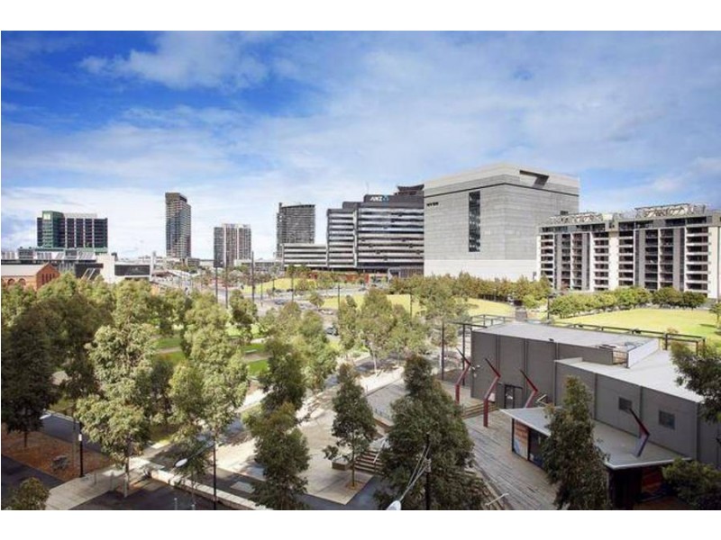 106/12 Waterview Walk, Docklands VIC 3008