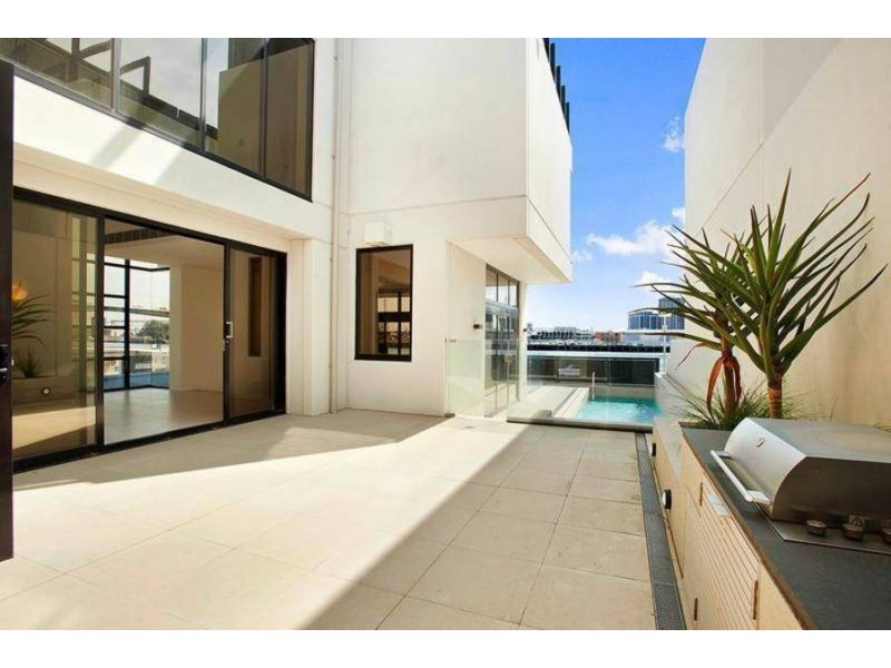 70  Southwharf Drive, Docklands VIC 3008