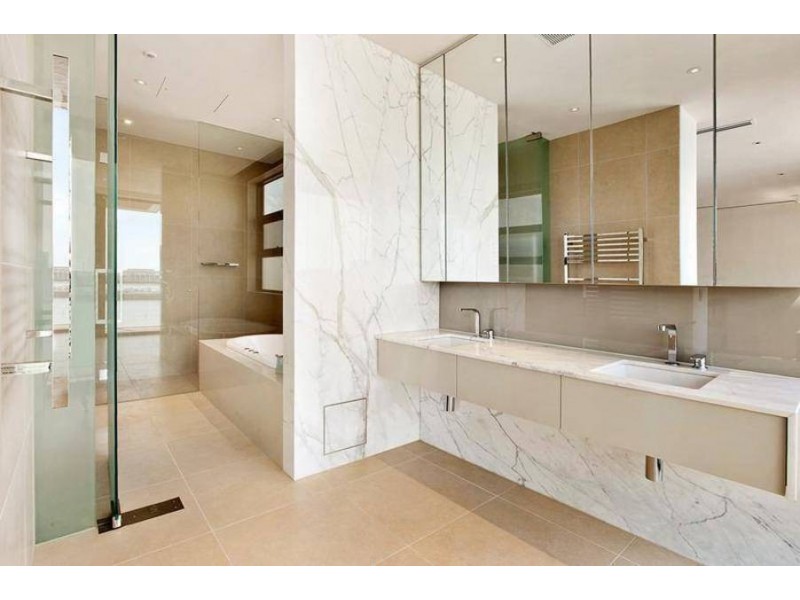 70  Southwharf Drive, Docklands VIC 3008