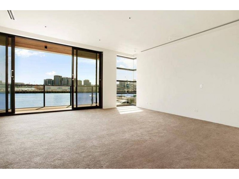 70  Southwharf Drive, Docklands VIC 3008