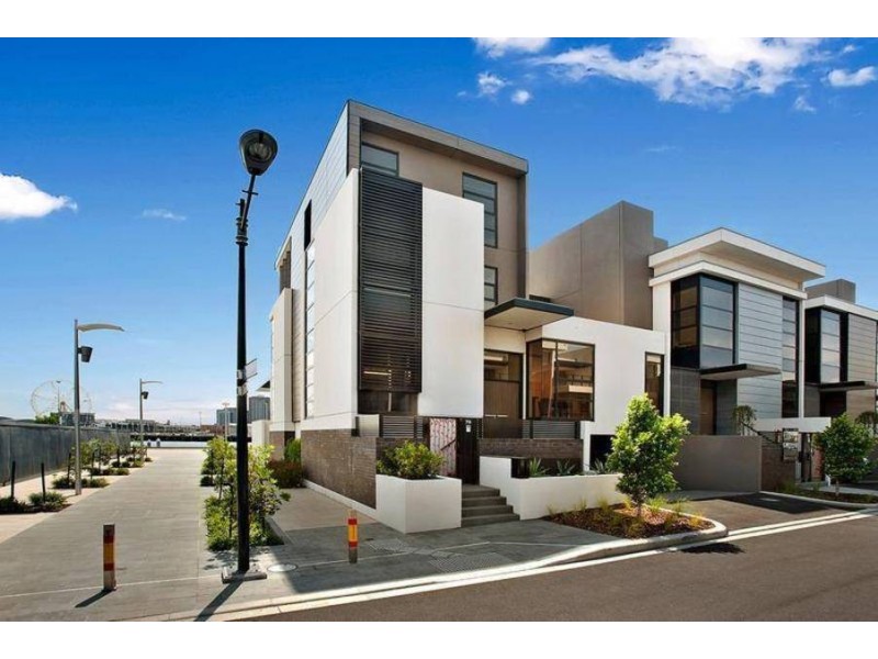 70  Southwharf Drive, Docklands VIC 3008