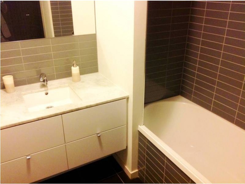 1309 / 39 Caravel Lane, Docklands VIC 3008