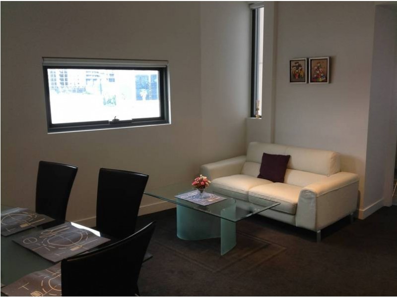 307 / 120 Studio Lane, Docklands VIC 3008