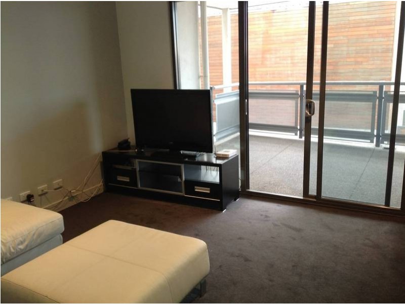 307 / 120 Studio Lane, Docklands VIC 3008