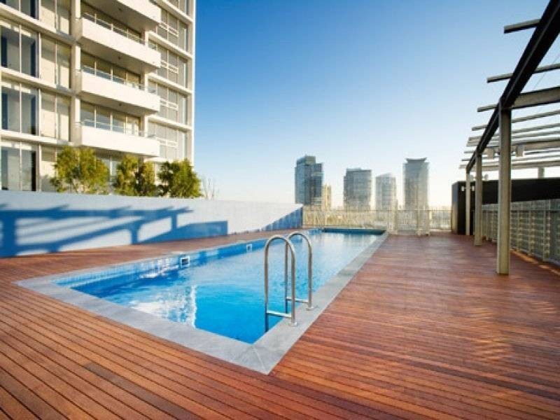 611/8 McCrae Street, Docklands VIC 3008