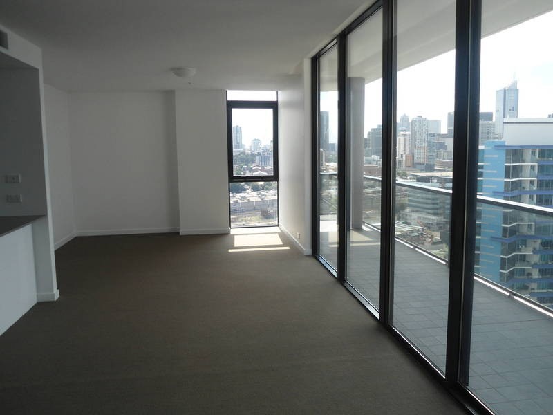 2207 / 8 Marimon Place, Docklands VIC 3008