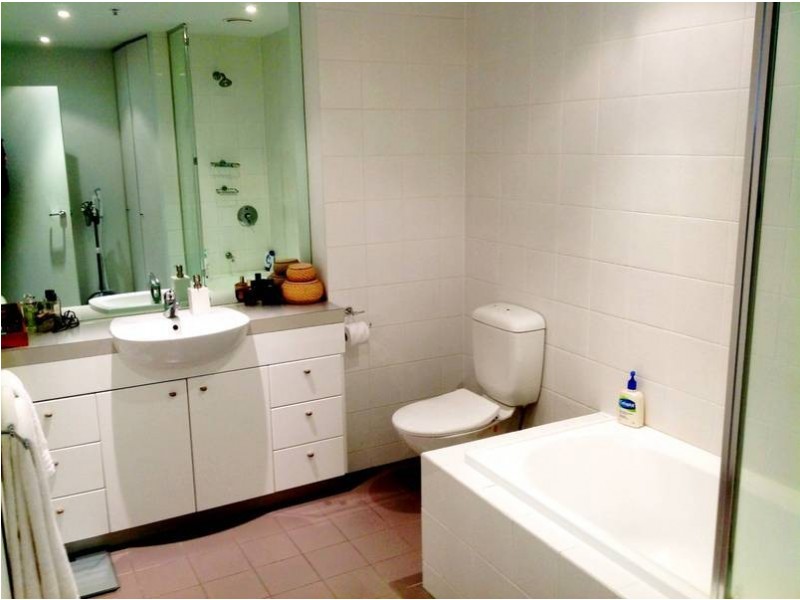 903 / 422 Collins Street, Melbourne VIC 3000