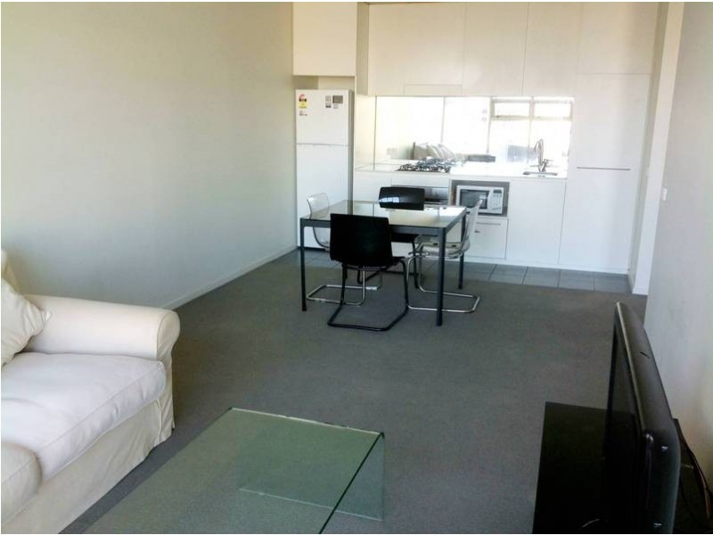 810 / 8 McCrae Street, Docklands VIC 3008