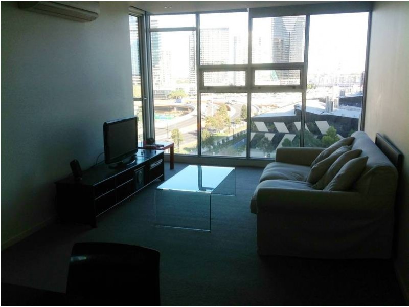 810 / 8 McCrae Street, Docklands VIC 3008