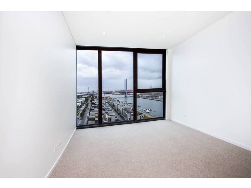 1706 / 1 Point Park Crescent, Docklands VIC 3008