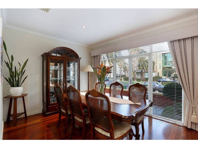 140 Beach Street, Port Melbourne VIC 3207