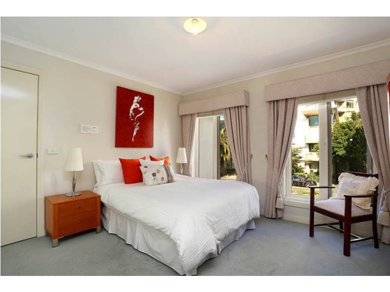 140 Beach Street, Port Melbourne VIC 3207