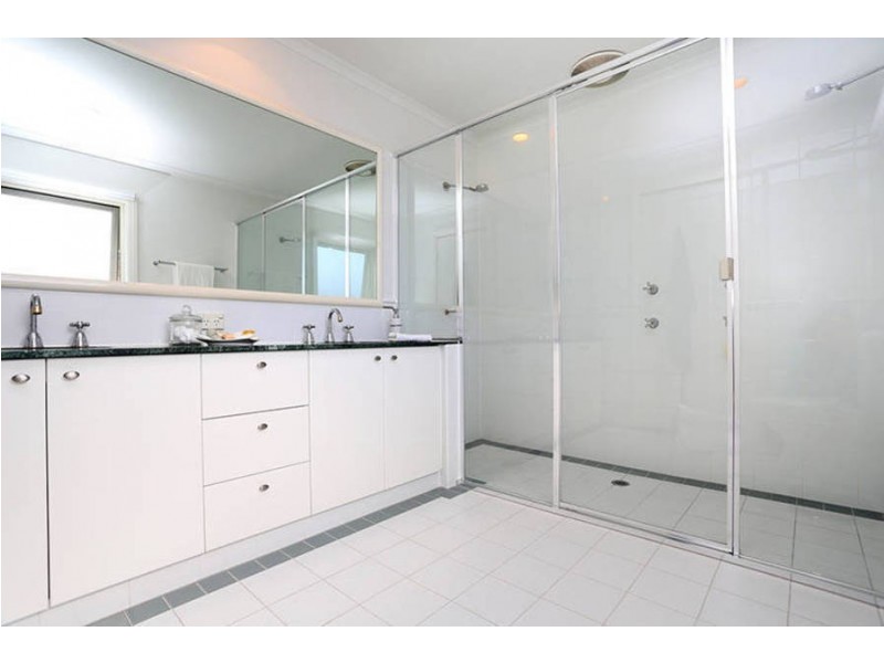 140 Beach Street, Port Melbourne VIC 3207