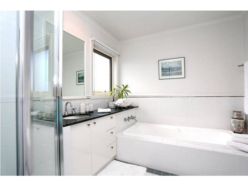 140 Beach Street, Port Melbourne VIC 3207