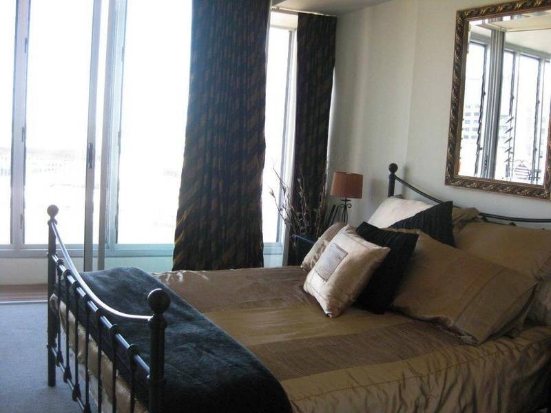 1303 / 8 McCrae Street, Docklands VIC 3008