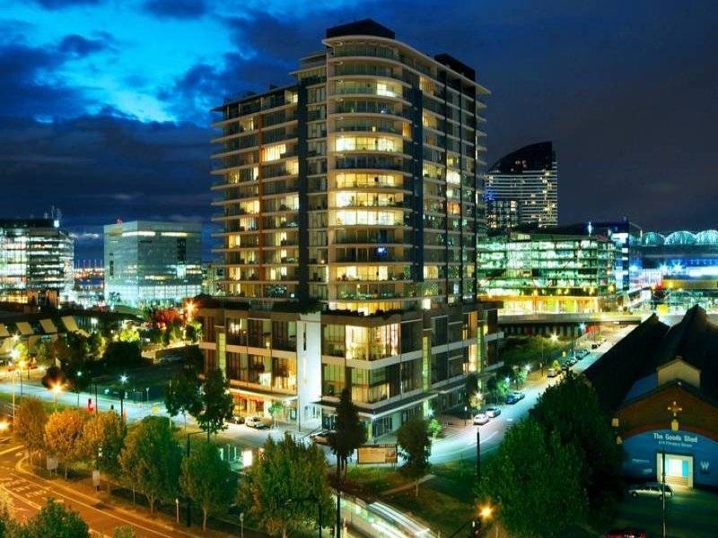 1303 / 8 McCrae Street, Docklands VIC 3008