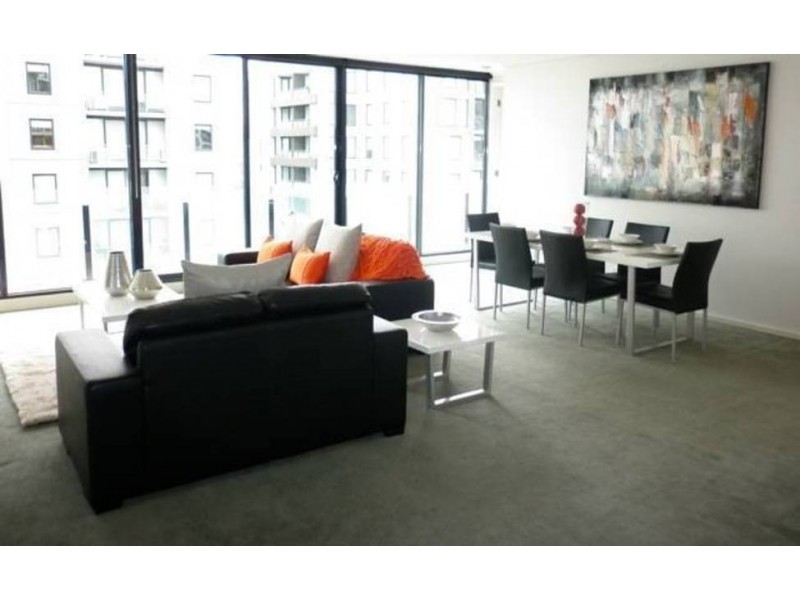 912 / 38 Banks Street, South Melbourne VIC 3205