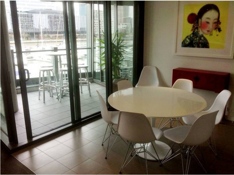 303 / 98 River Esplanade, Docklands VIC 3008