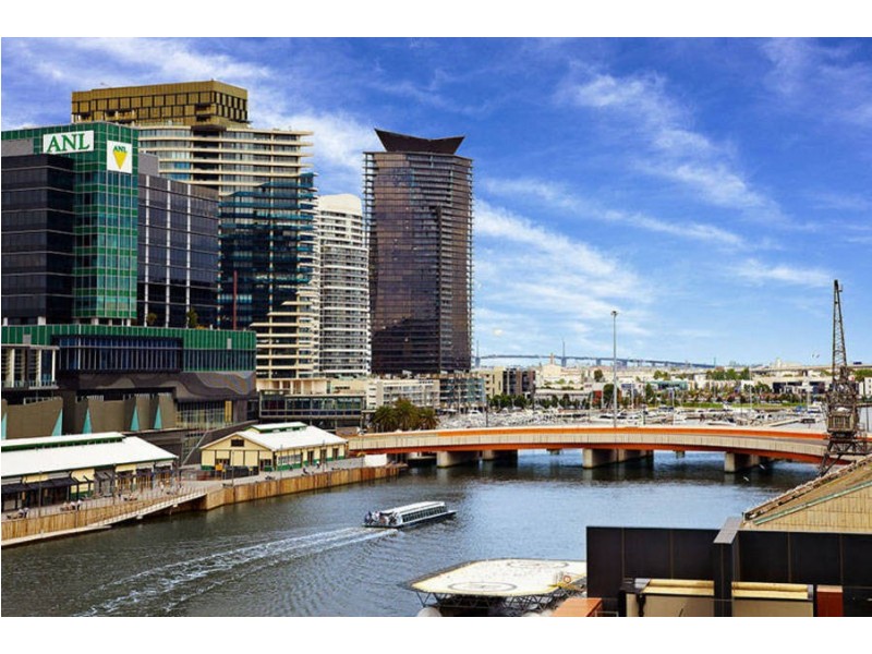 409 / 60 Siddeley Street, Docklands VIC 3008