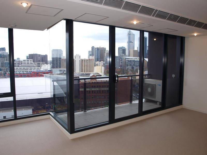 909 / 63 Whiteman Street, Southbank VIC 3006