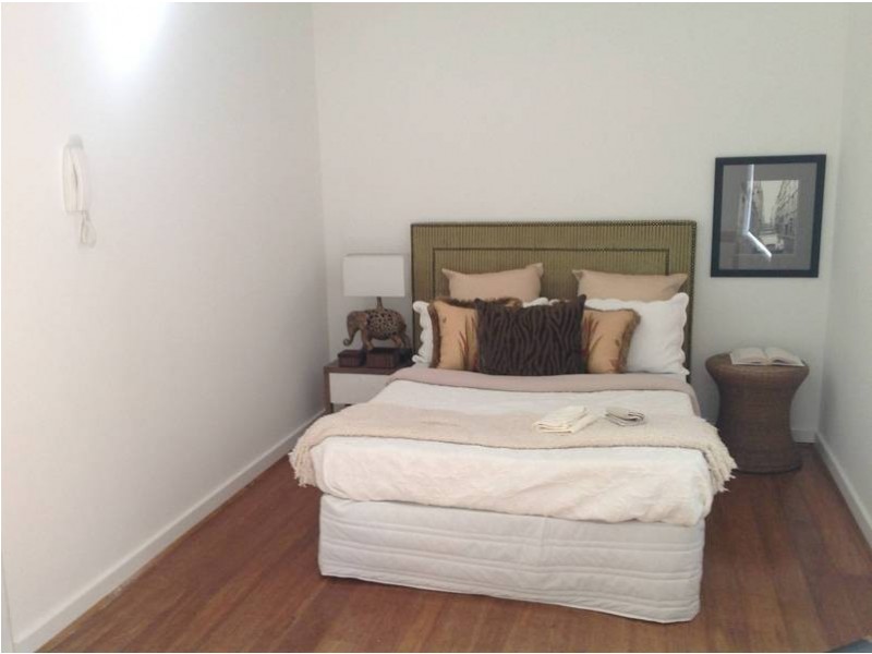 11 / 82 Roseneath Street, Clifton Hill VIC 3068