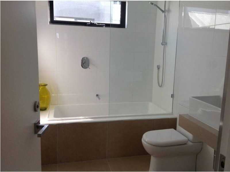 11 / 82 Roseneath Street, Clifton Hill VIC 3068