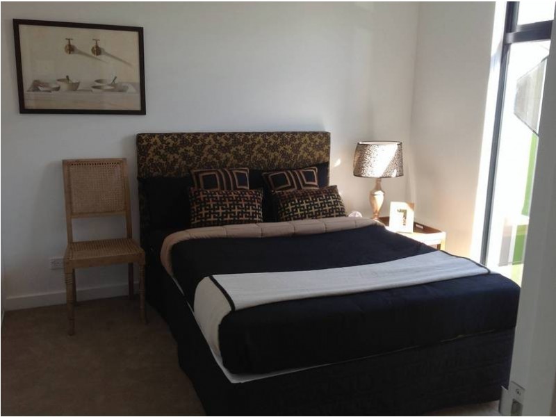 11 / 82 Roseneath Street, Clifton Hill VIC 3068