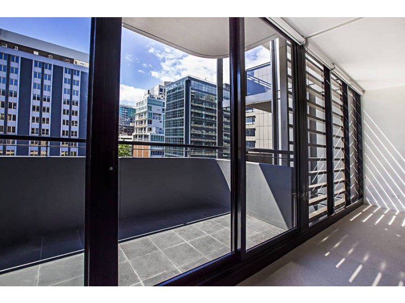 516 / 74 Queens Road, Melbourne VIC 3000