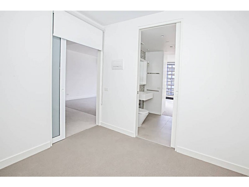 516 / 74 Queens Road, Melbourne VIC 3000