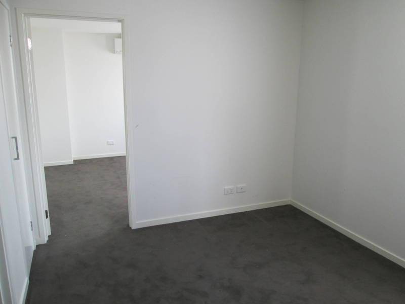 18/B MILLER STREET, Brunswick VIC 3056