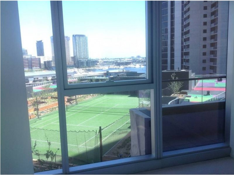 907N / 241  Harbour Esplanade, Docklands VIC 3008