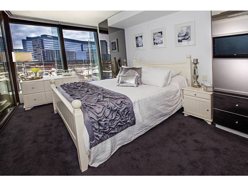 306/94 River Esplanade, Docklands VIC 3008