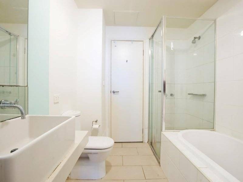 1006/60 Siddeley Street, Docklands VIC 3008