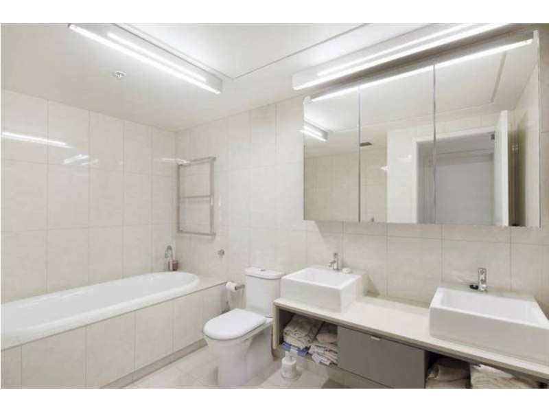 2005/90 Lorimer Street, Docklands VIC 3008