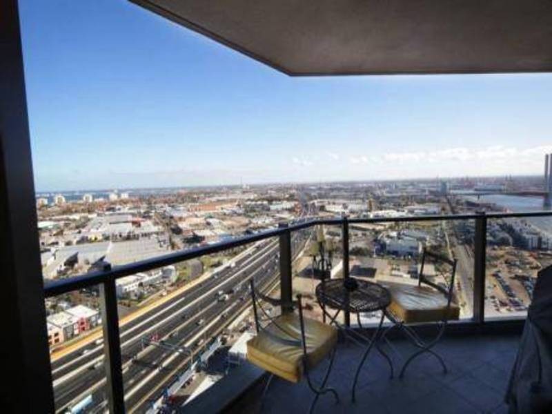 2005/90 Lorimer Street, Docklands VIC 3008