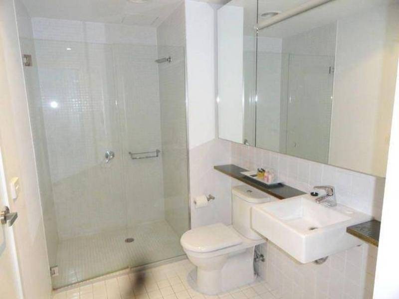 1401/ 18 Waterview Walk, Docklands VIC 3008