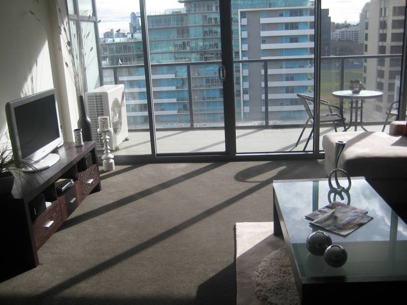 904 / 55 Queens Road, Melbourne VIC 3000